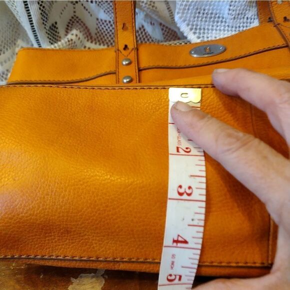 Fossil leather bag  - Picture 5 of 12